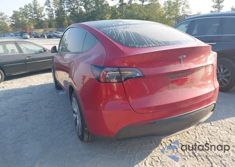 2023 Tesla Model Y Awd/Long Range Dual Motor All-Wheel Drive z USA, uszkodzony, nr VIN 7SAYGDEE7PA026259